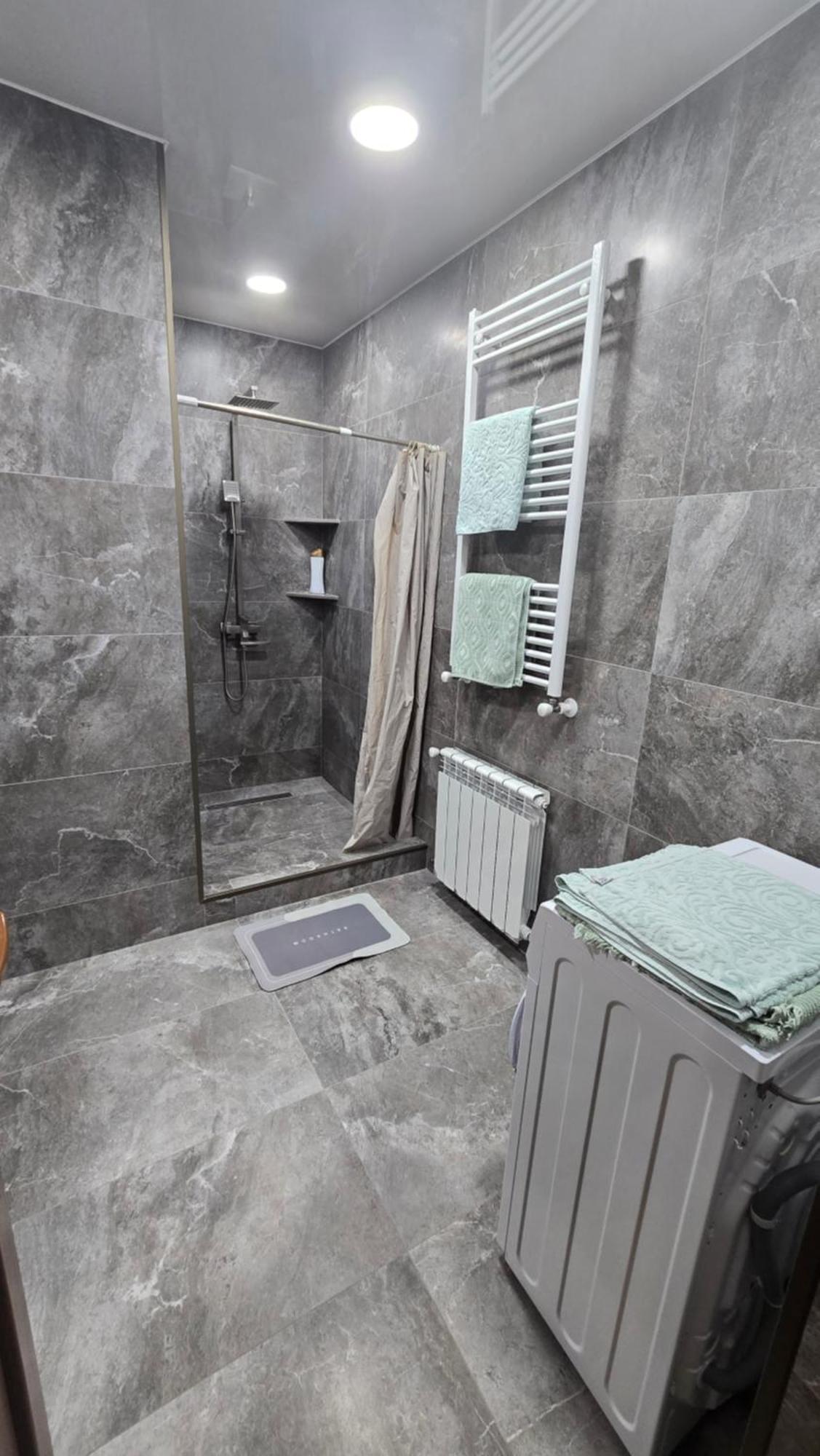 ホテル Khorgo ゴリ 部屋 写真